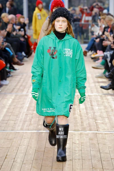 Look 53